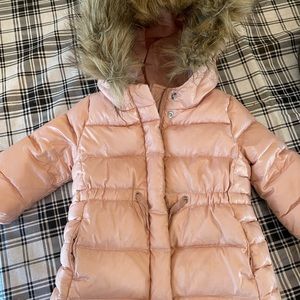 Toddler girls Gap Down puffer coat with fur hood